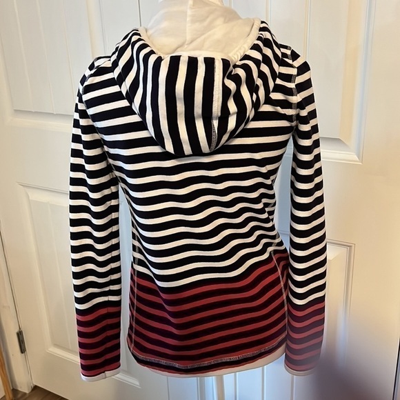 T by TALBOTS Women’s zip up lightweight hooded jacket P - Picture 8 of 12